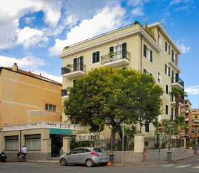 Отель Residence San Marco Suites&Apartments Alassio  Алассио